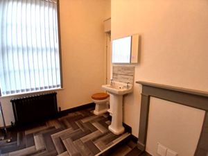 Photo 17- click for photo gallery